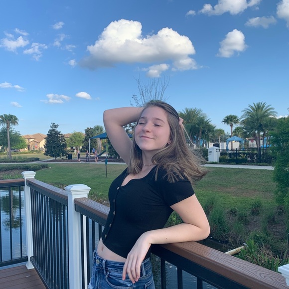 Meet your Posher, Kacie - Picture 1 of 1